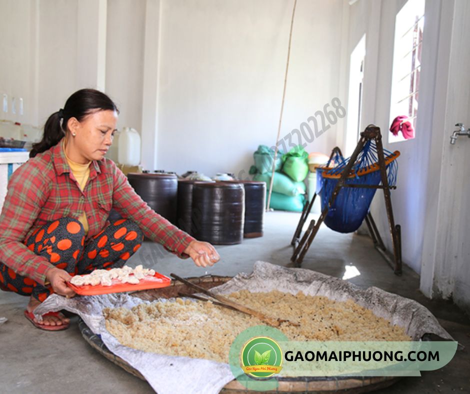 khach hang cua gao mai phuong khách hàng nấu rượu từ gạo mai phương